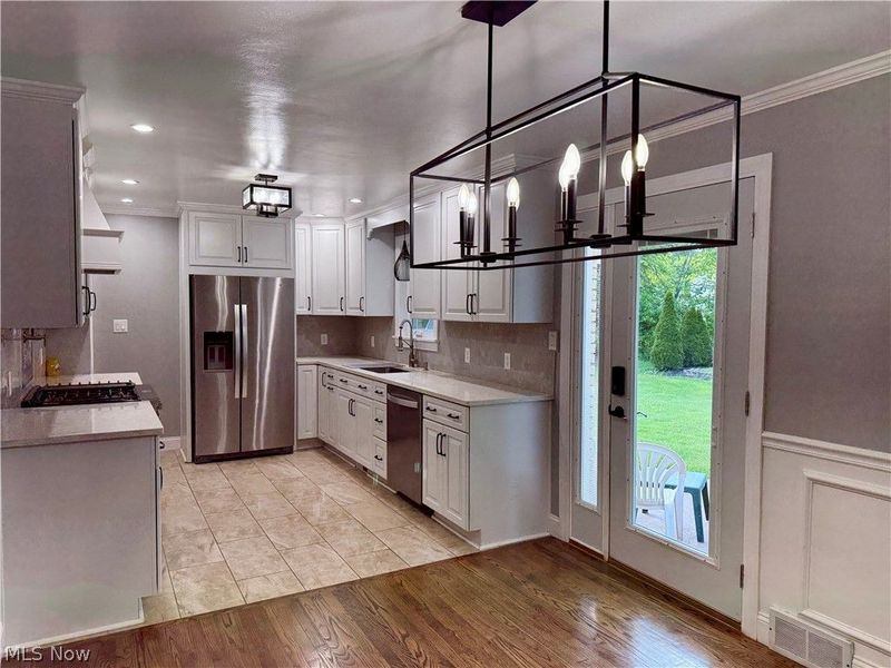 6987 White Oak Drive, Hubbard, OH 44425 Photo 22