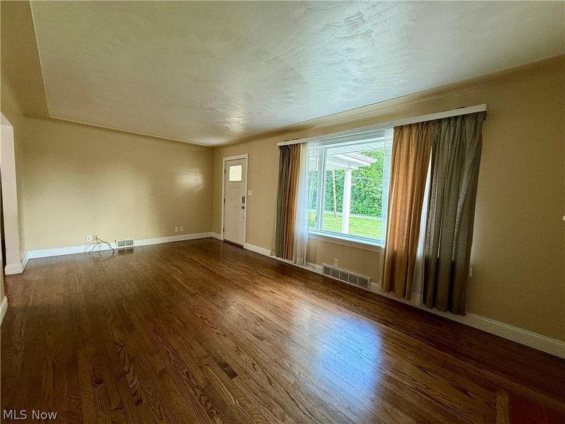 6987 White Oak Drive, Hubbard, OH 44425 Photo 26
