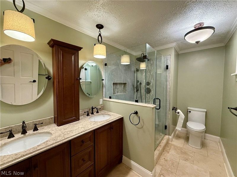 6987 White Oak Drive, Hubbard, OH 44425 Photo 30