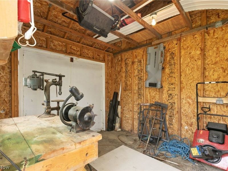 6987 White Oak Drive, Hubbard, OH 44425 Photo 47