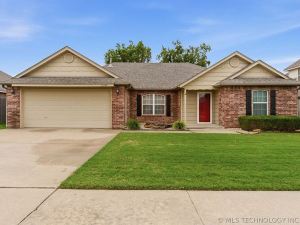 13144 N 133rd East Avenue, Collinsville, OK 74021