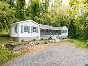 2068 LAKESIDE DR, CHARLOTTESVILLE, VA 22901