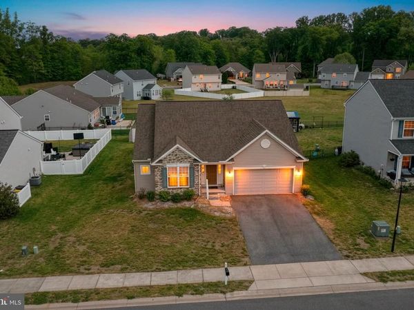27 RIVER CLIFF CIRCLE, FELTON, DE 19943
