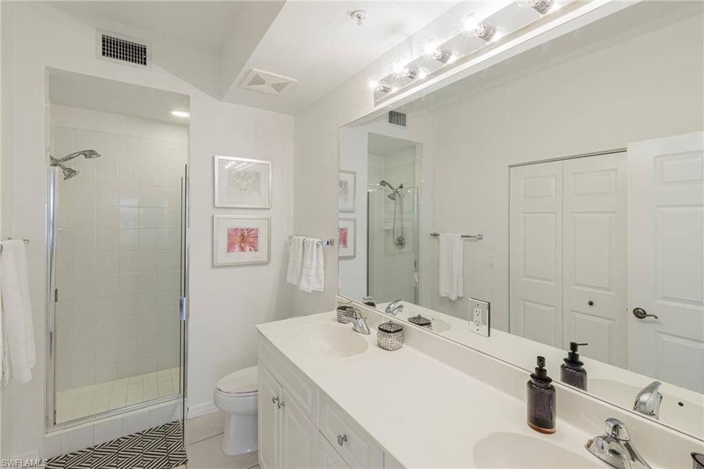 410 Bayfront Pl , Unit 2204, Naples, FL 34102 Photo
