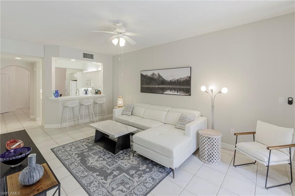410 Bayfront Pl , Unit 2204, Naples, FL 34102 Photo