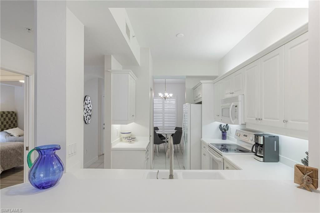 410 Bayfront Pl , Unit 2204, Naples, FL 34102 Photo