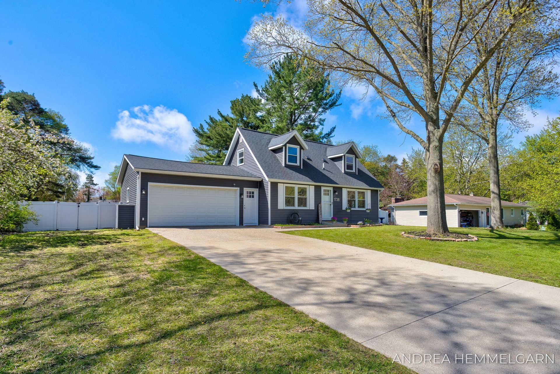 1738 Columbus Street, Holland, MI 49424 Main Photo