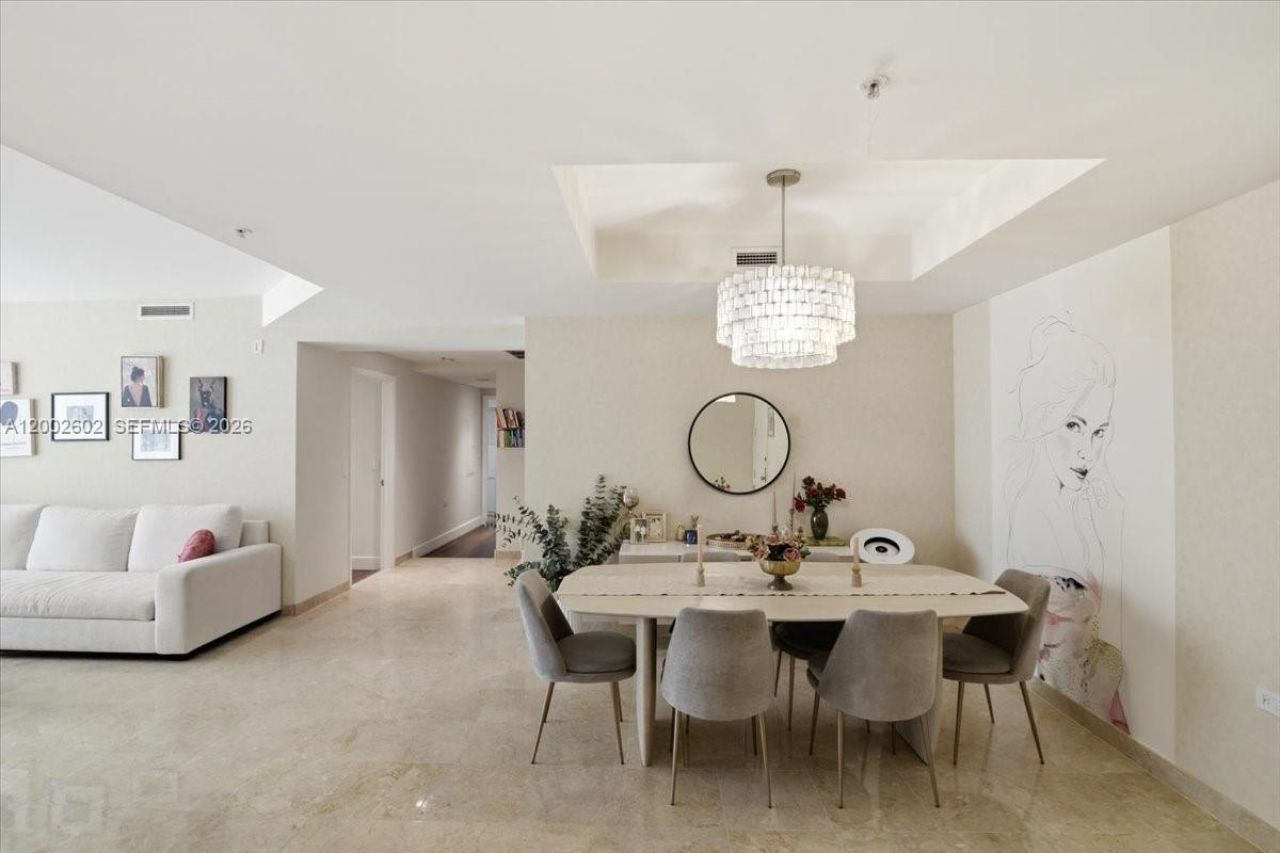 801 Brickell Key Blvd, Unit 409, Miami, FL 33131 Photo
