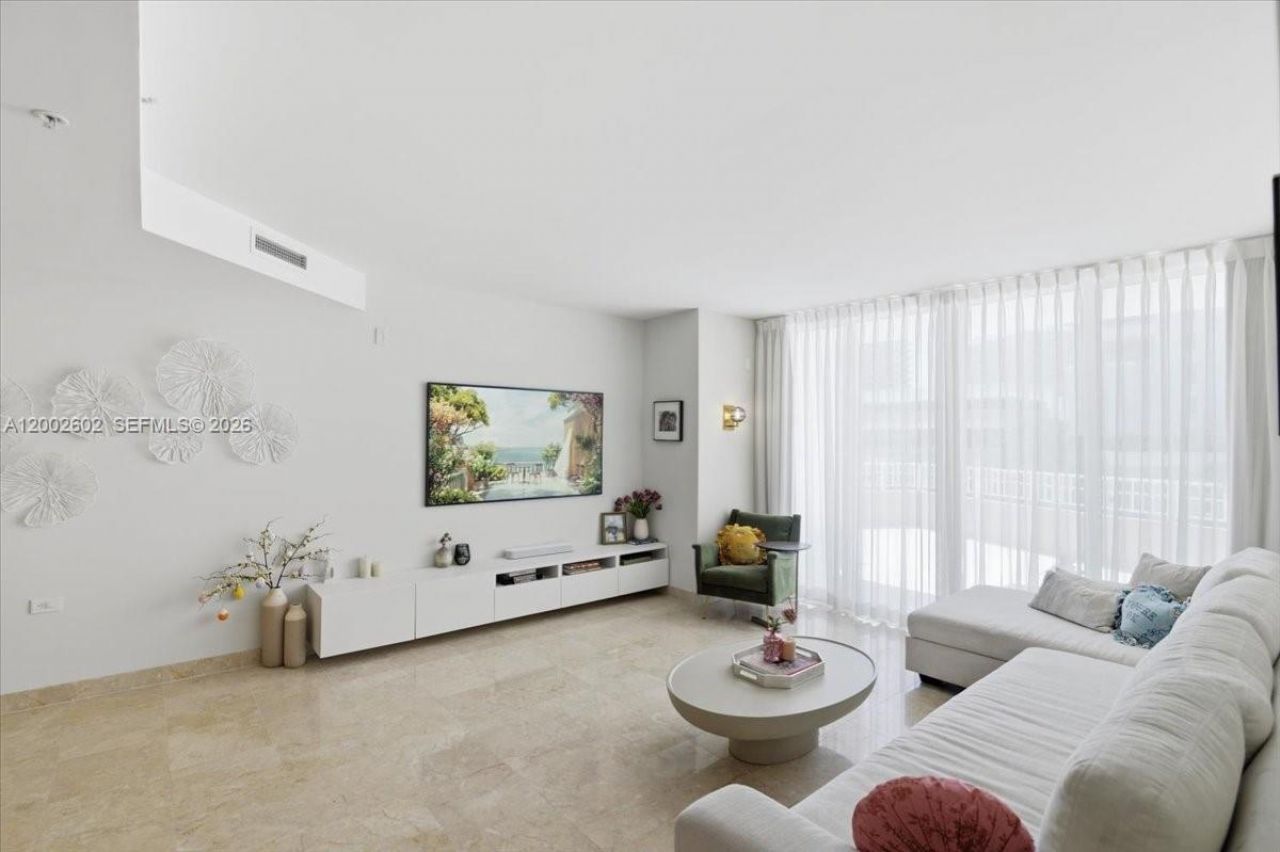 801 Brickell Key Blvd, Unit 409, Miami, FL 33131 Photo