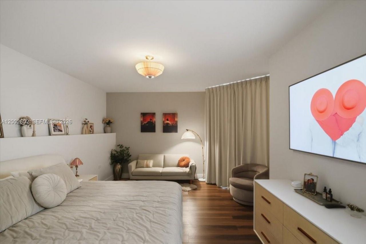 801 Brickell Key Blvd, Unit 409, Miami, FL 33131 Photo