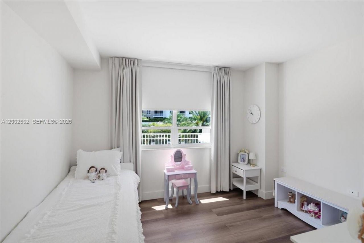 801 Brickell Key Blvd, Unit 409, Miami, FL 33131 Photo