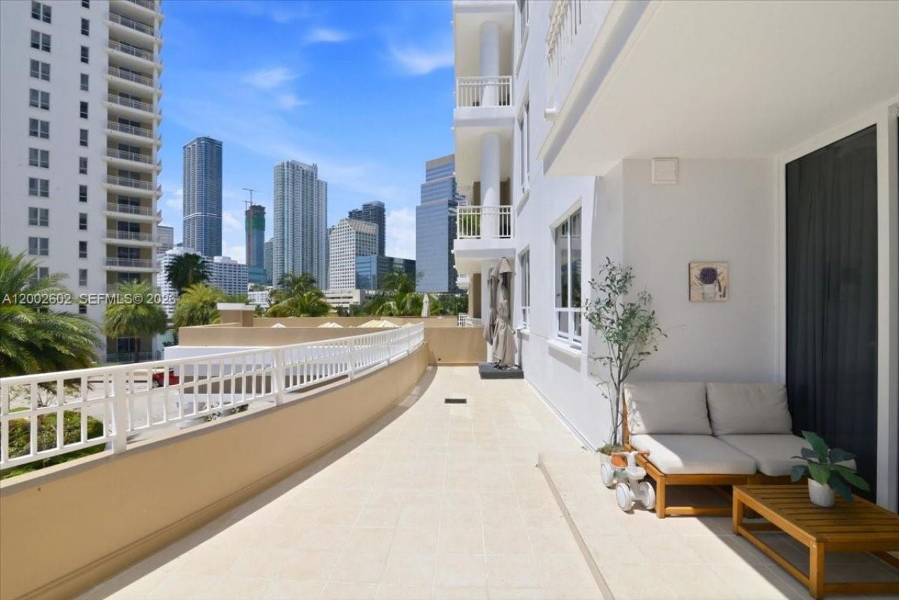 801 Brickell Key Blvd, Unit 409, Miami, FL 33131 Photo