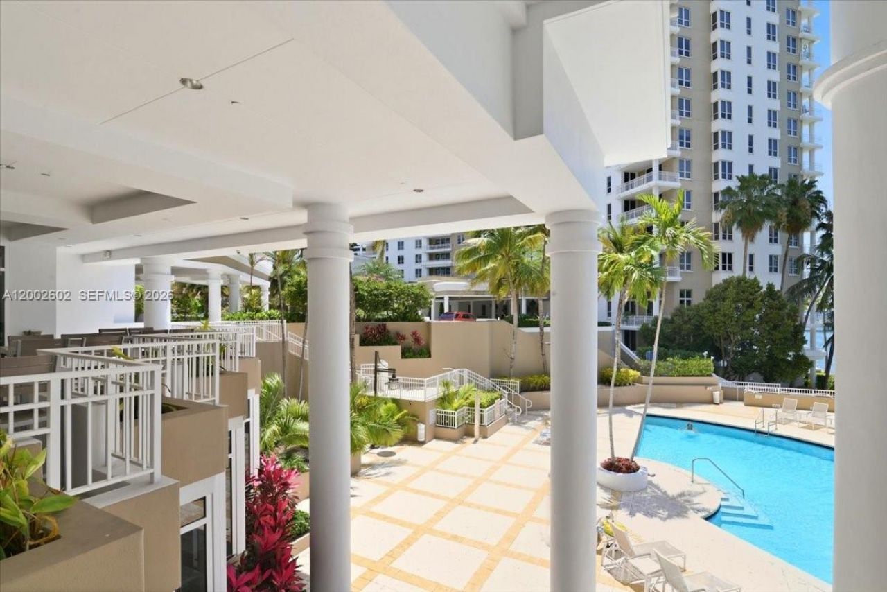 801 Brickell Key Blvd, Unit 409, Miami, FL 33131 Photo