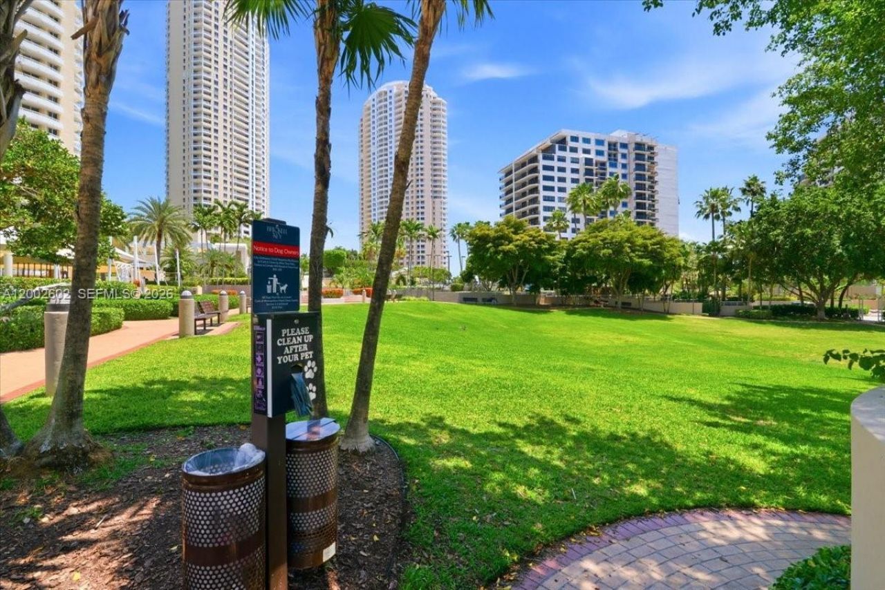 801 Brickell Key Blvd, Unit 409, Miami, FL 33131 Photo