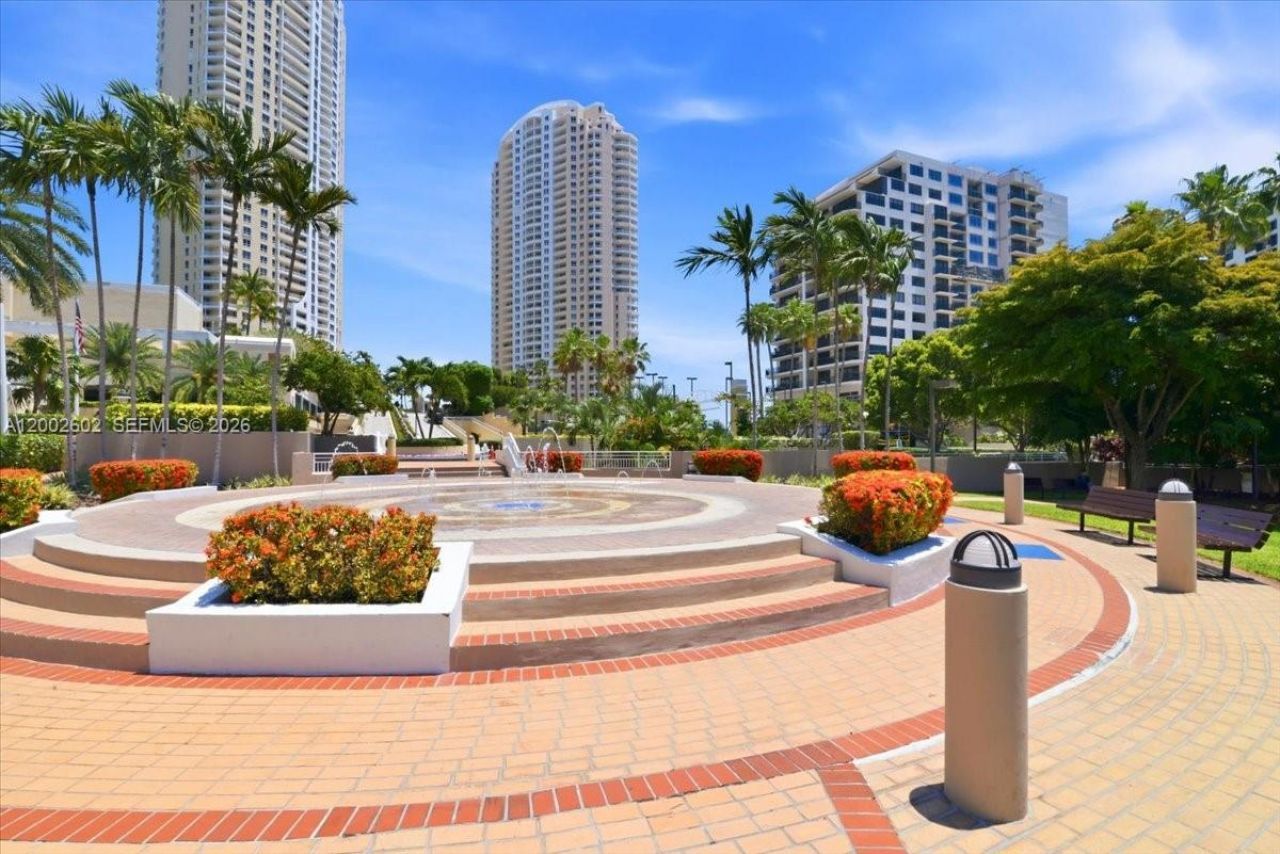 801 Brickell Key Blvd, Unit 409, Miami, FL 33131 Photo