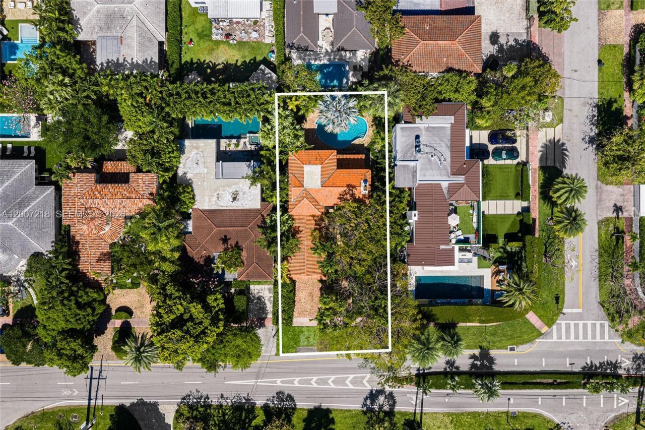 6121 La Gorce Dr , Miami Beach, FL 33140 Photo
