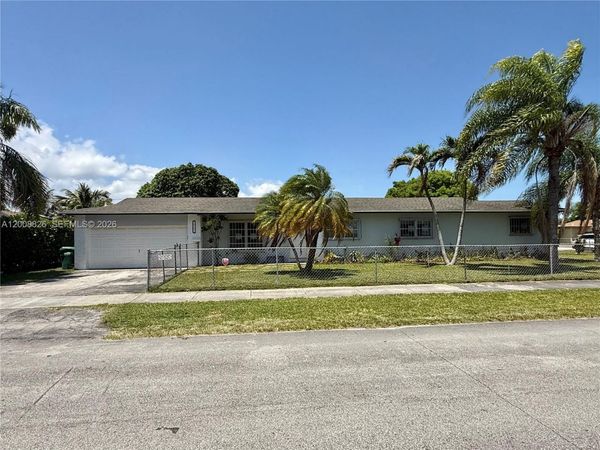 10401 SW 164th St , Miami, FL 33157