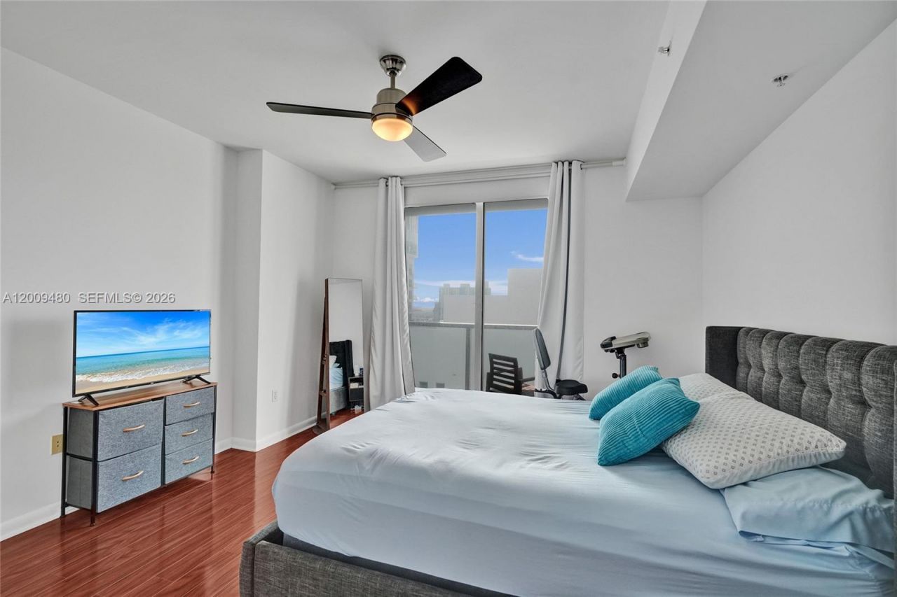 253 NE 2nd St , Unit 3304, Miami, FL 33132 Photo
