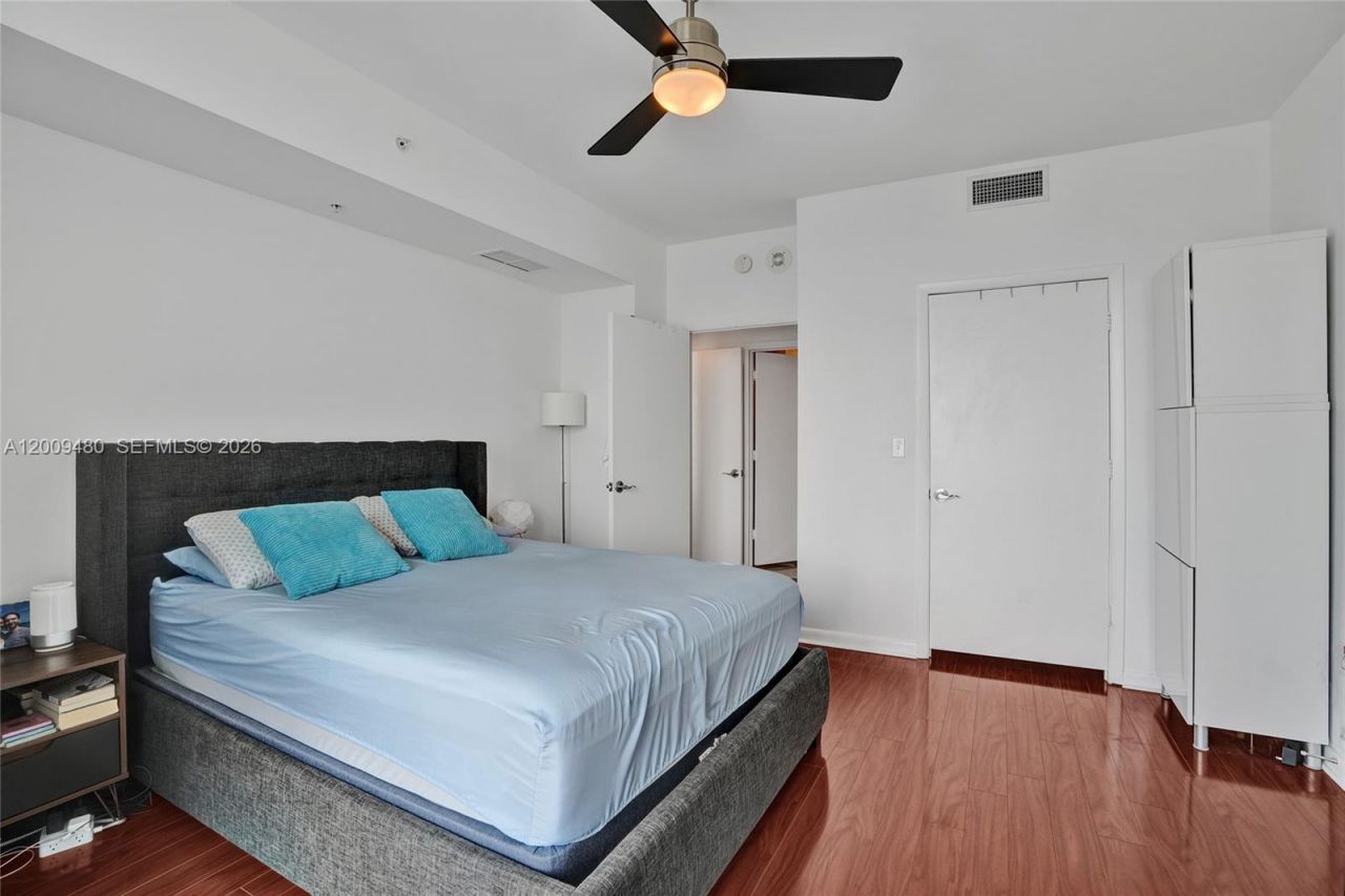 253 NE 2nd St , Unit 3304, Miami, FL 33132 Photo