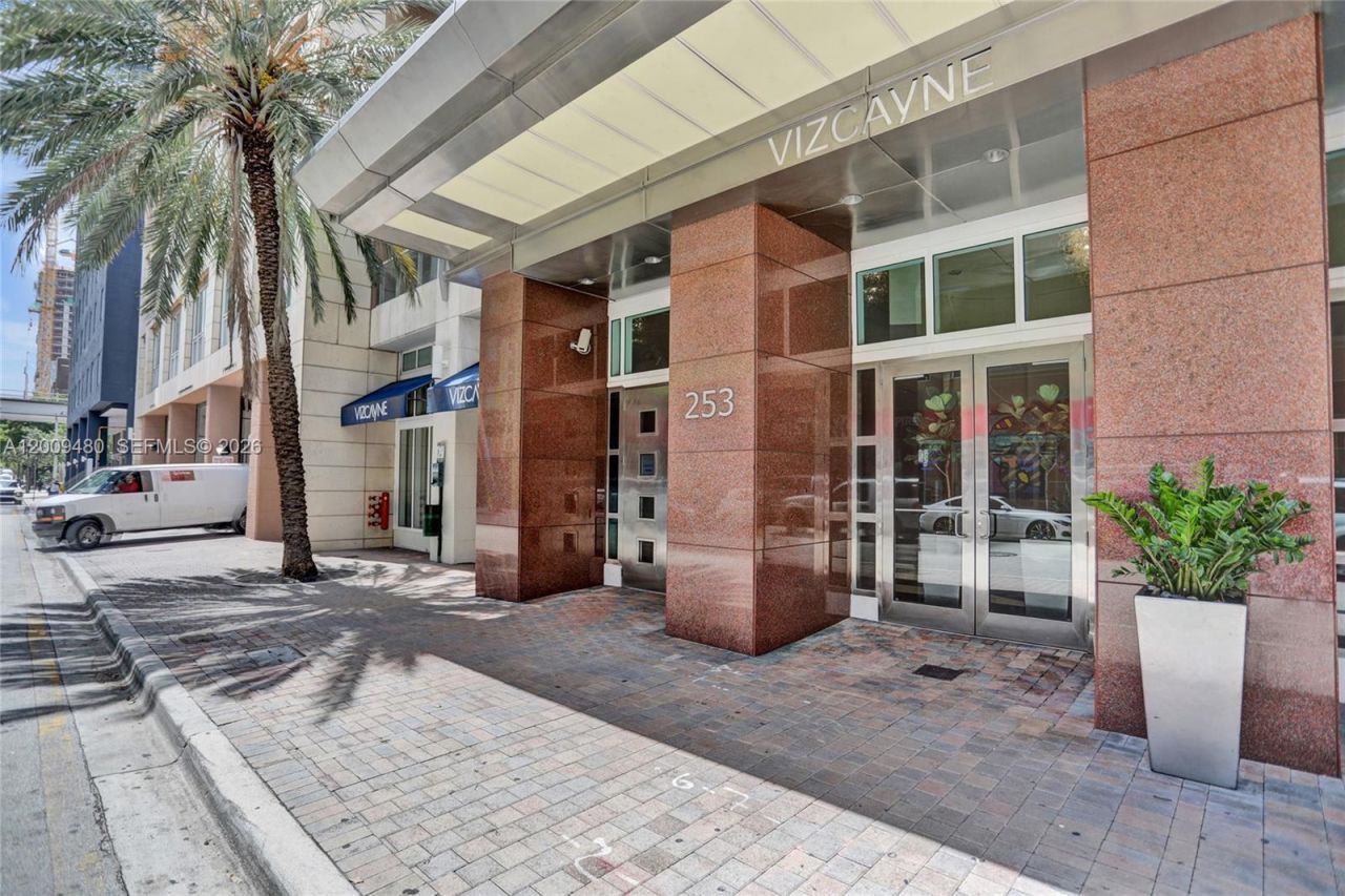 253 NE 2nd St , Unit 3304, Miami, FL 33132 Photo