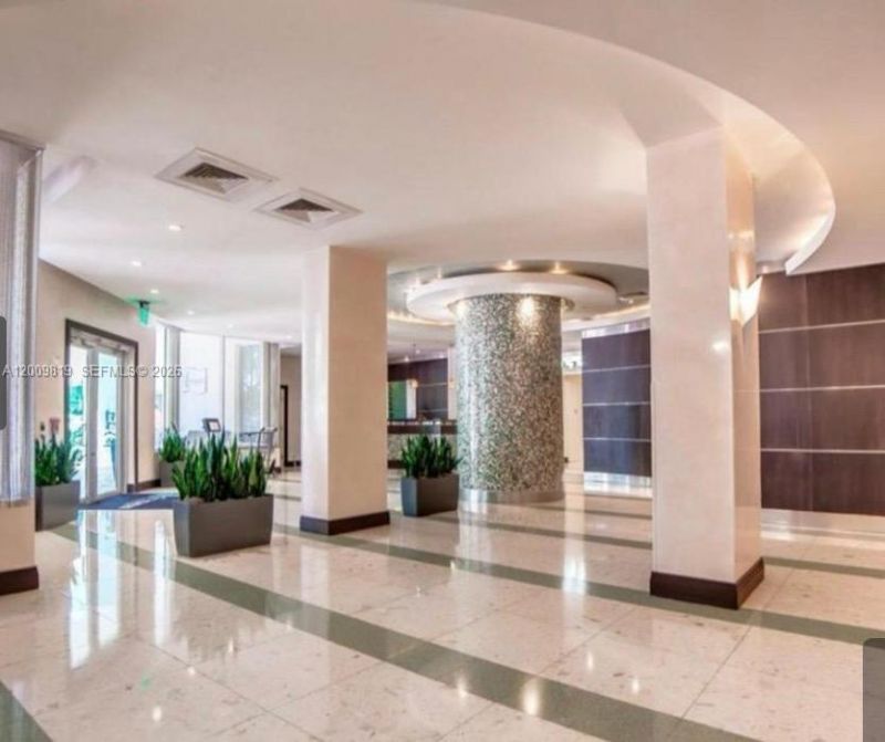 3801 S Ocean Dr , Unit 2B, Hollywood, FL 33019 Photo