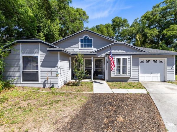 601 ARLINGTON COURT , EUSTIS, FL 32726