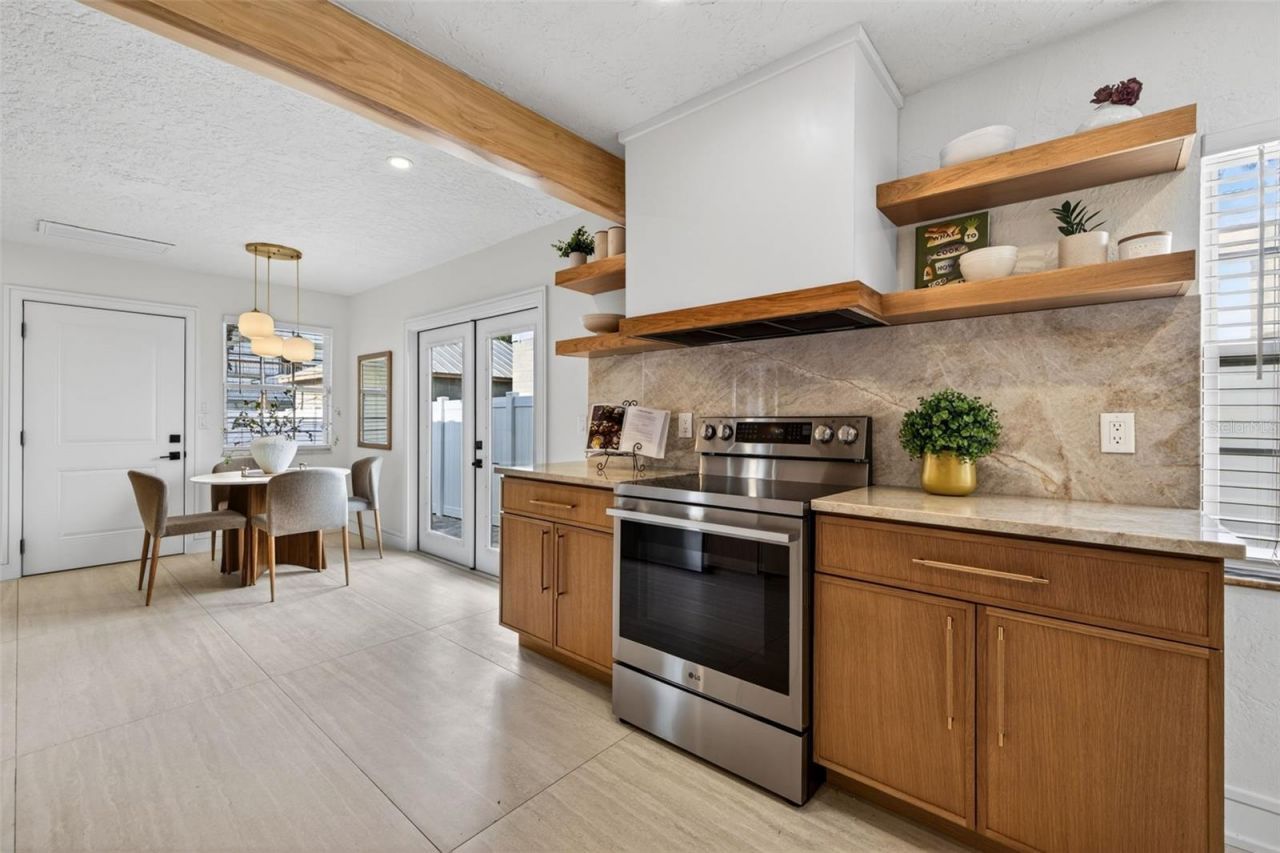 861 45th Avenue N, Saint Petersburg, FL 33703 Photo