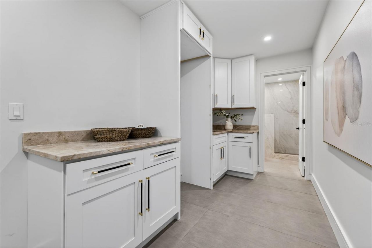 861 45th Avenue N, Saint Petersburg, FL 33703 Photo