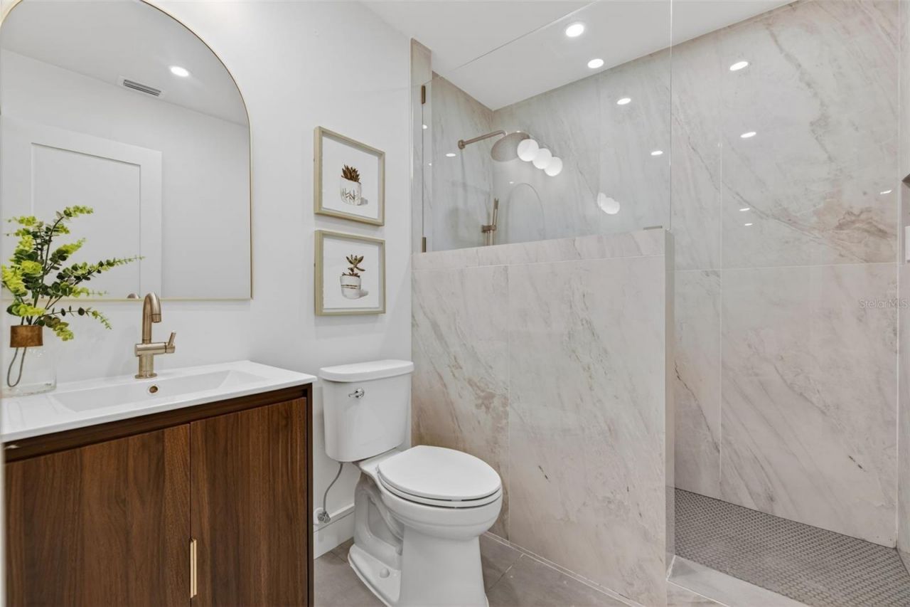 861 45th Avenue N, Saint Petersburg, FL 33703 Photo