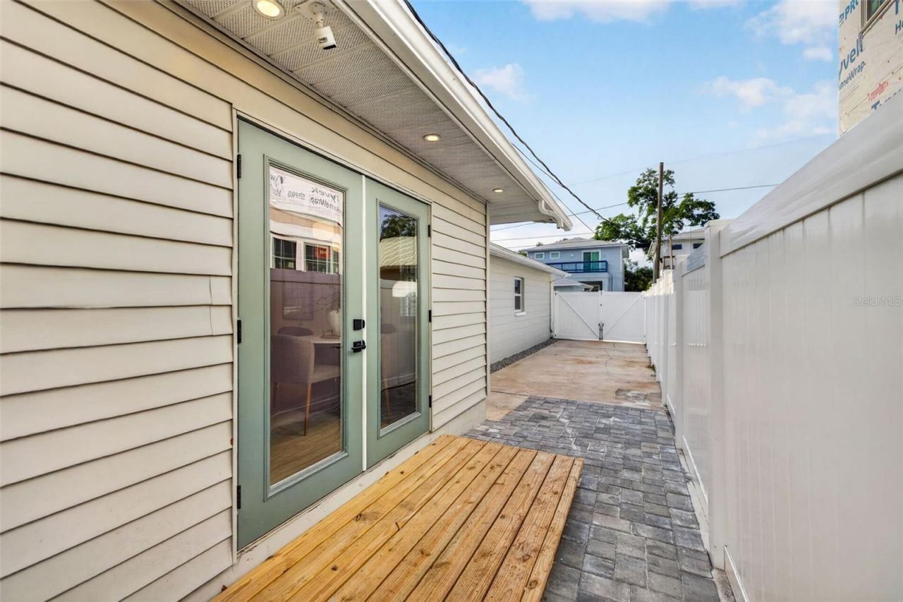 861 45th Avenue N, Saint Petersburg, FL 33703 Photo