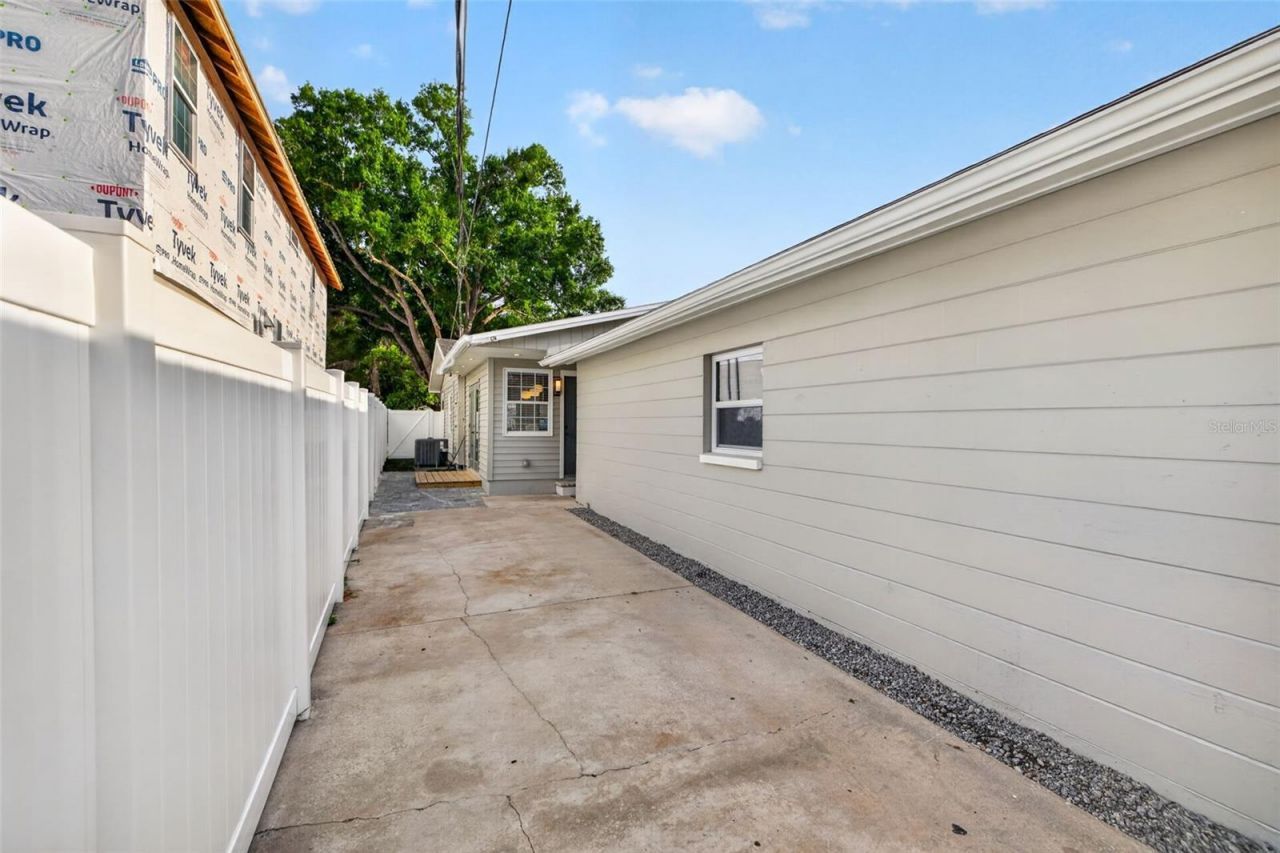 861 45th Avenue N, Saint Petersburg, FL 33703 Photo