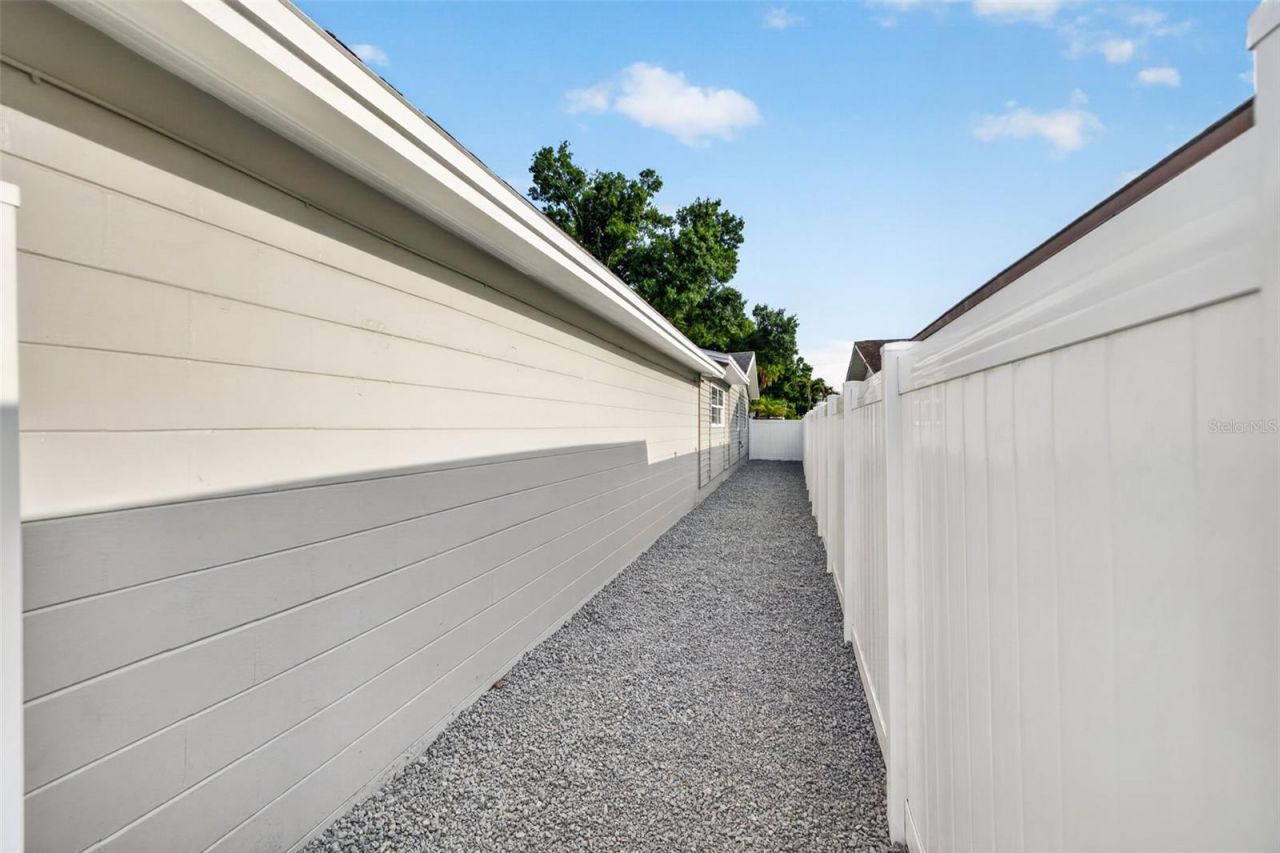 861 45th Avenue N, Saint Petersburg, FL 33703 Photo