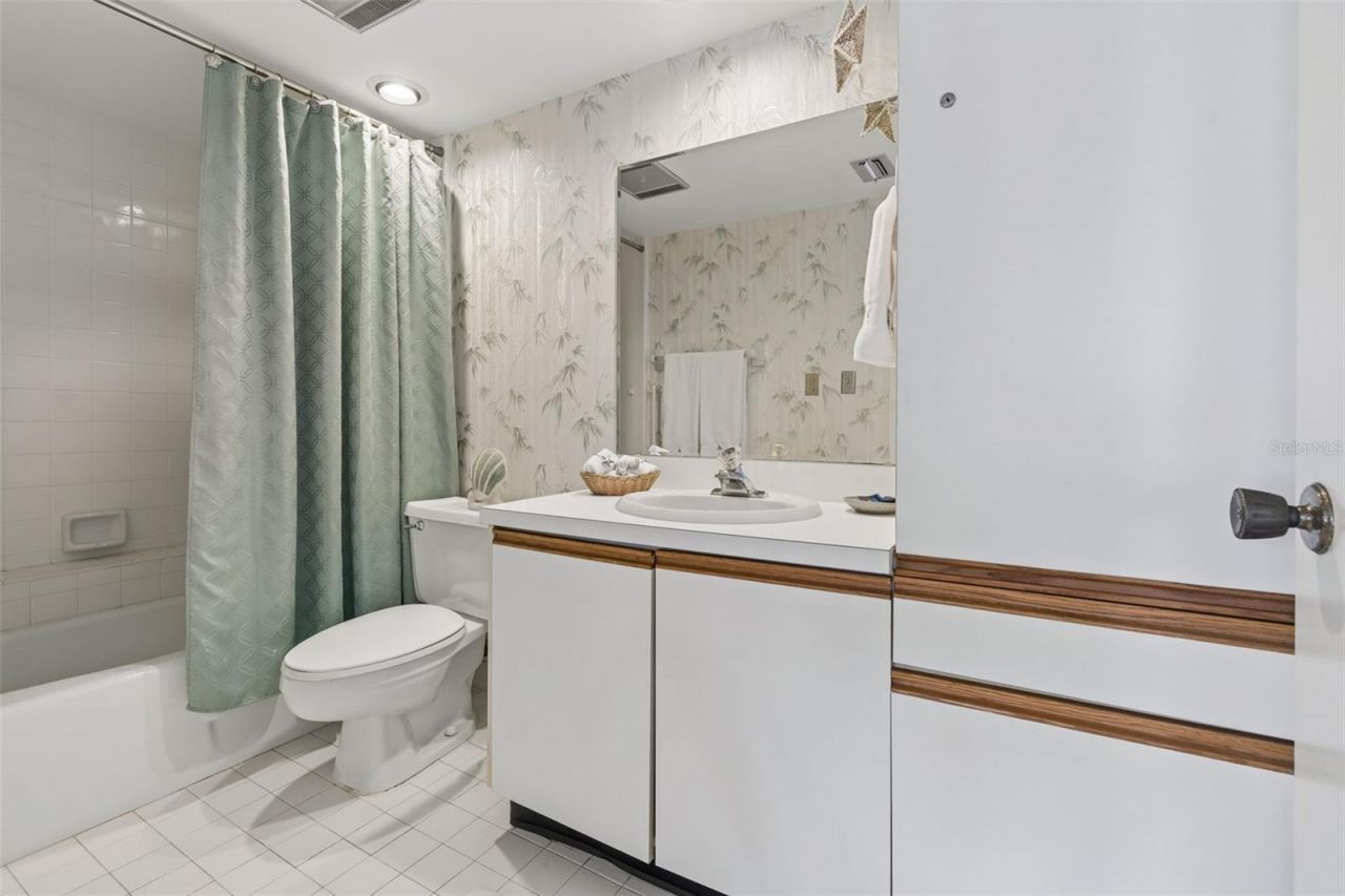 6067 Fairway Lane, Unit 1413, Bradenton, FL 34210 Photo