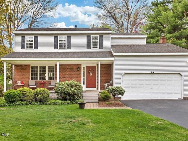 8A Jean Place, Schenectady, NY 12303