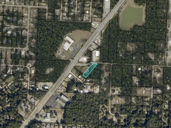 5907 Carroll Rd, Milton, FL 32583