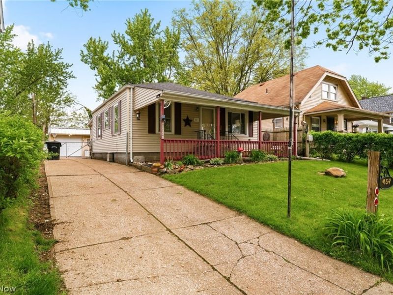 457 9th Street , Elyria, OH 44035 Photo 3