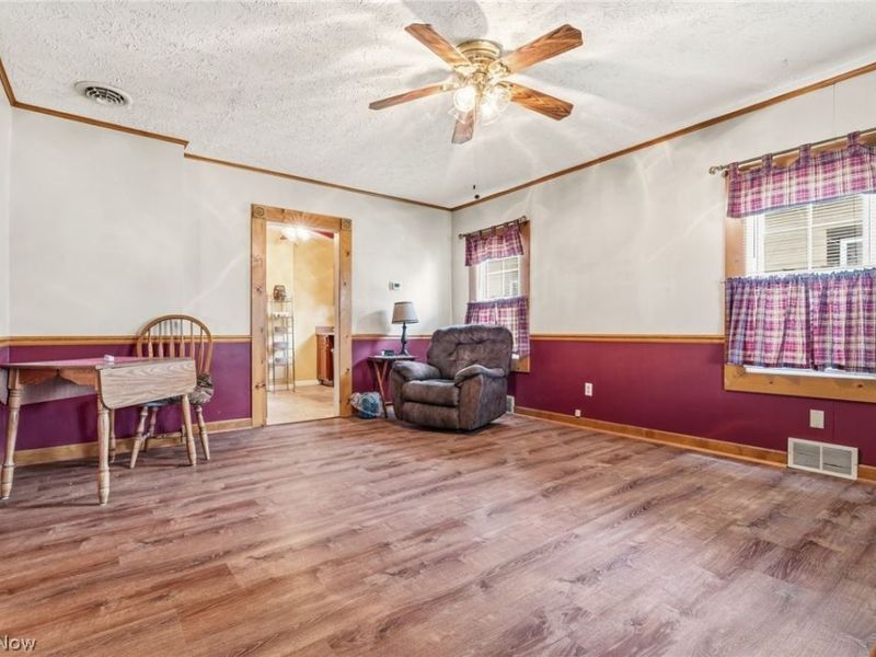 457 9th Street , Elyria, OH 44035 Photo 5