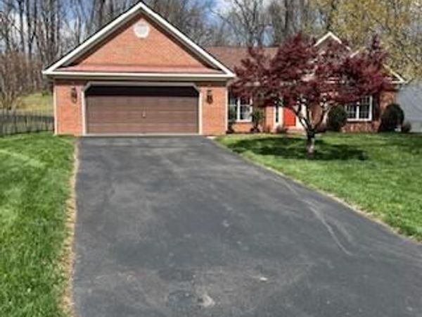 6552 Monet DR , Roanoke, VA 24018