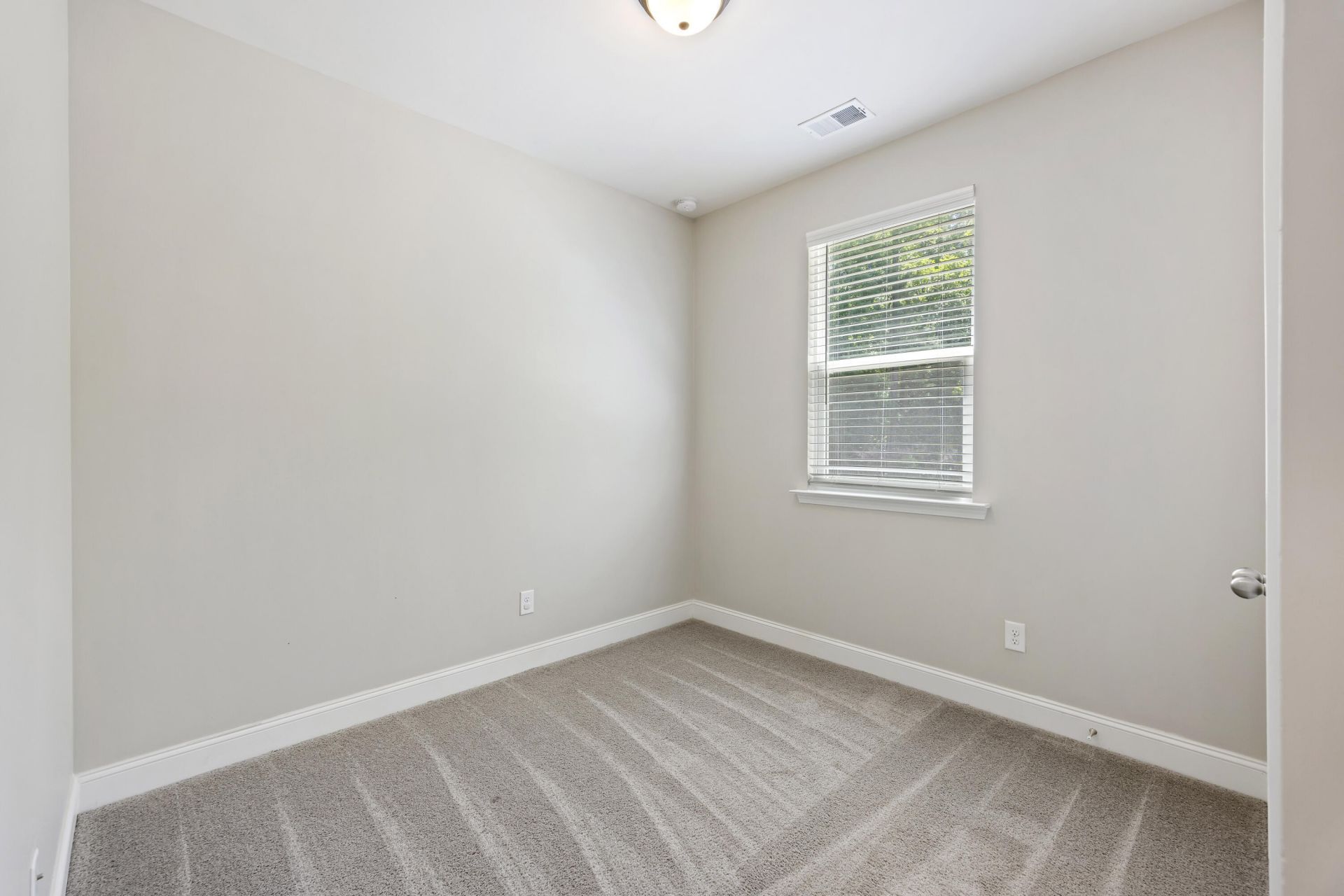 1196 Warrens Way Photo 20