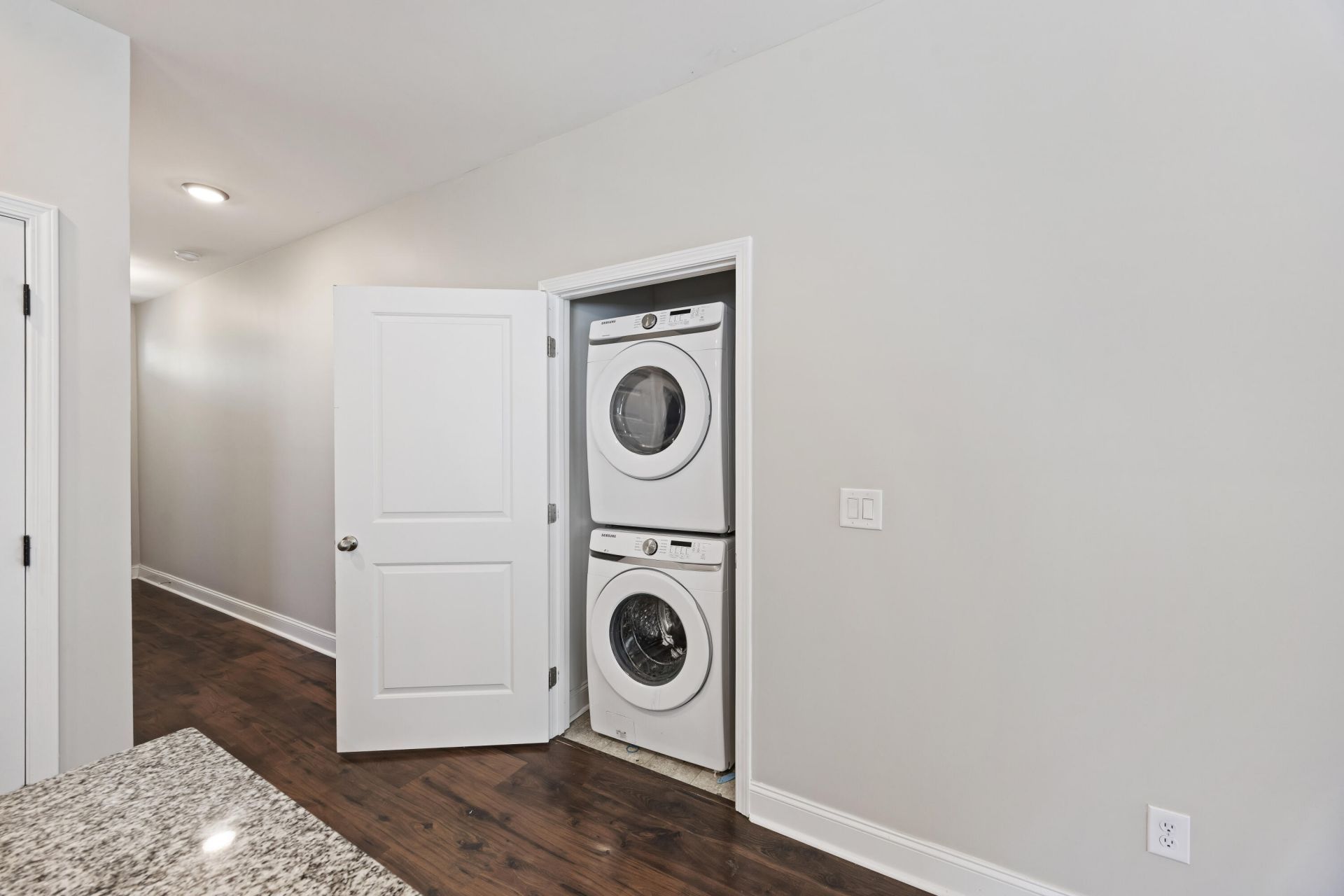 1196 Warrens Way Photo 23