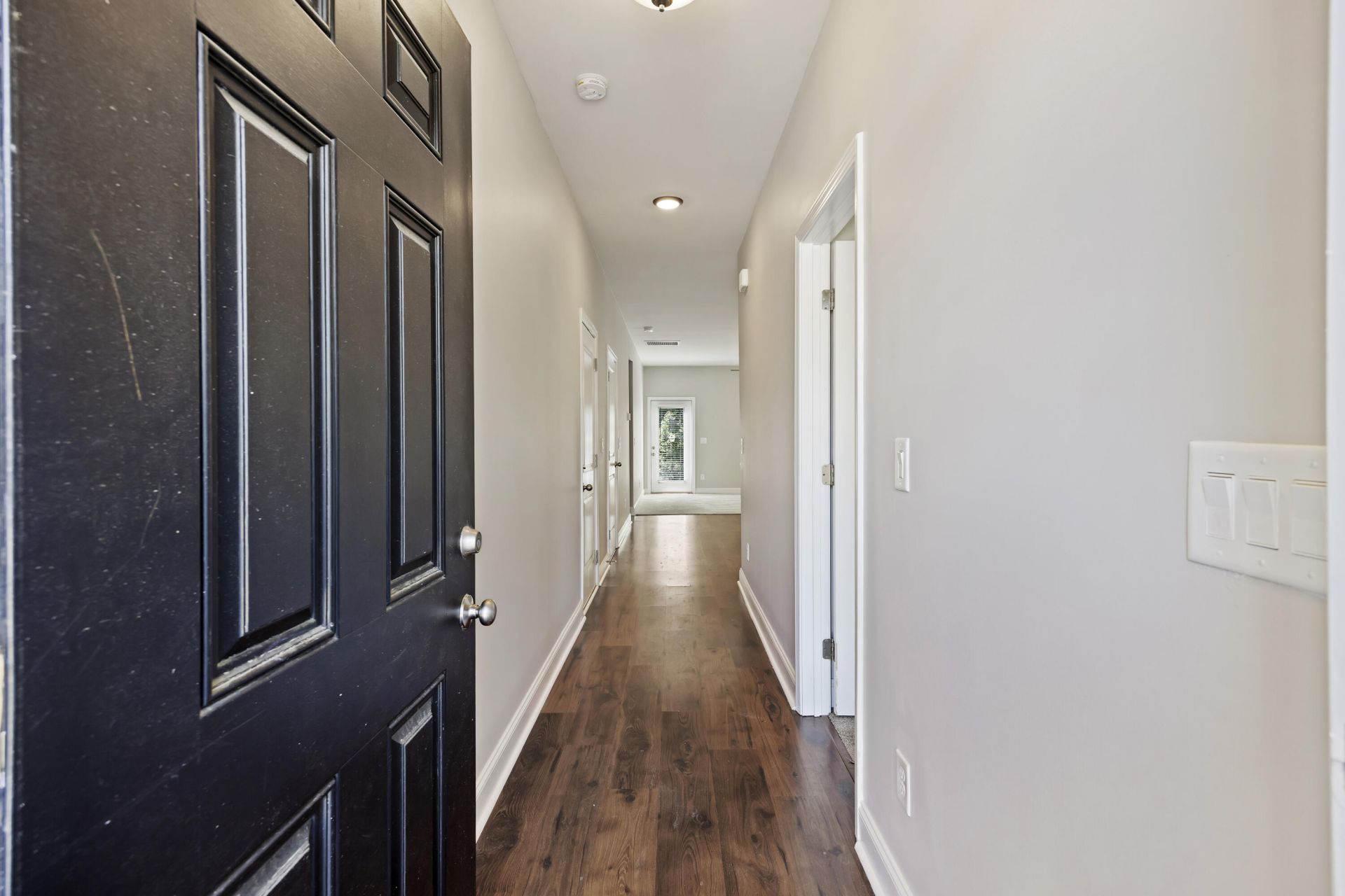 1196 Warrens Way Photo 4