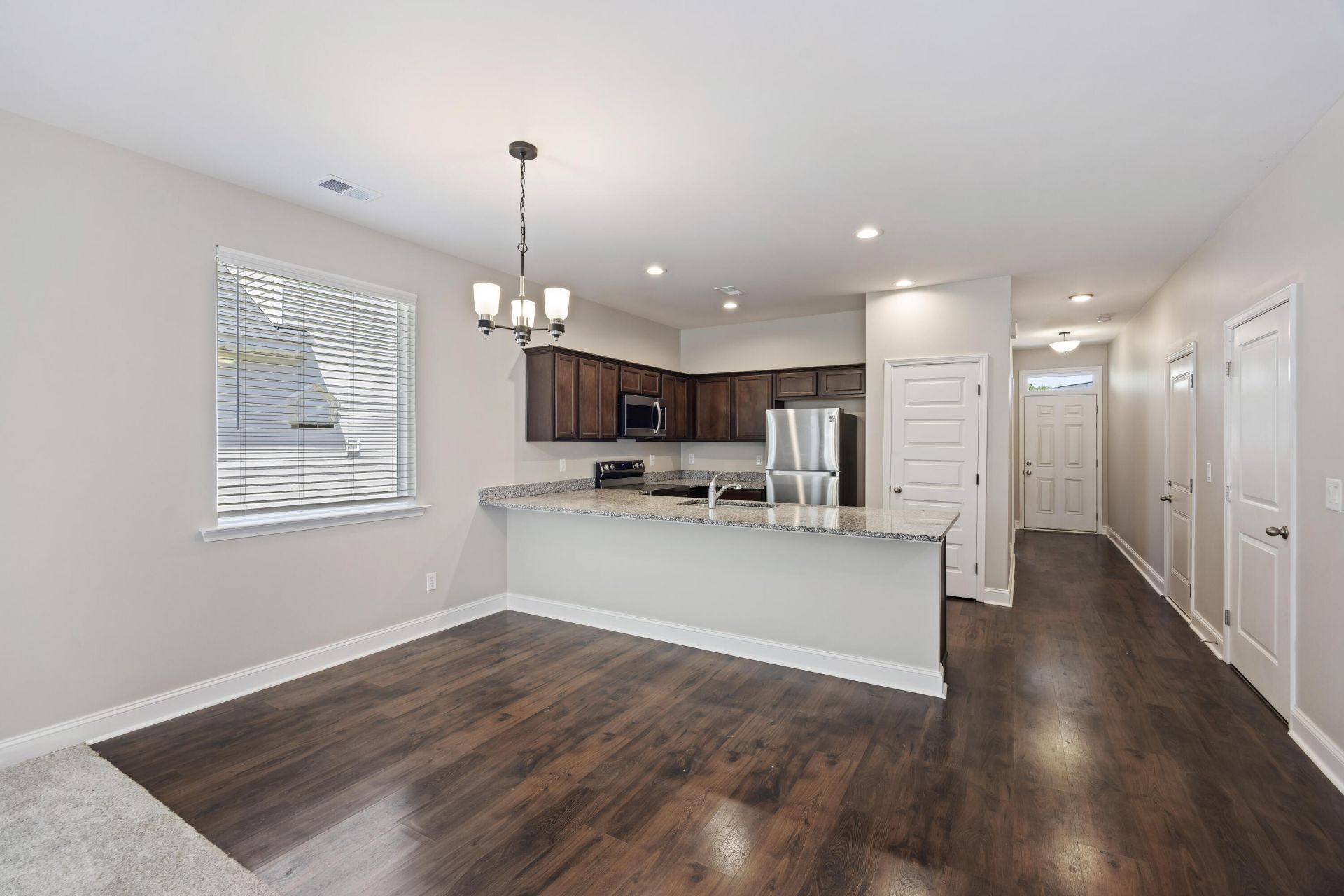 1196 Warrens Way Photo 5