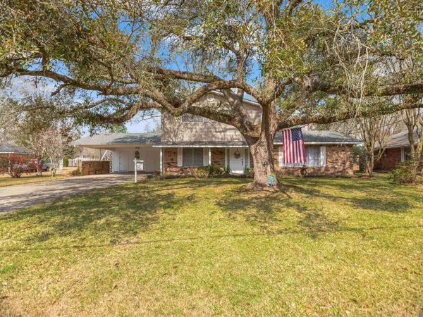 3803 Buffwood Dr, Baker, LA 70714