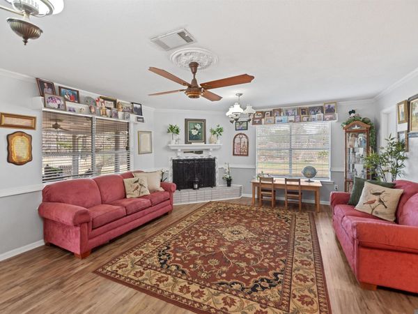 3803 Buffwood Dr, Baker, LA 70714