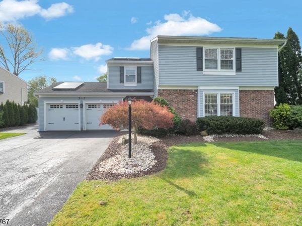 55 Alexandria Dr, Manalapan, NJ 07726