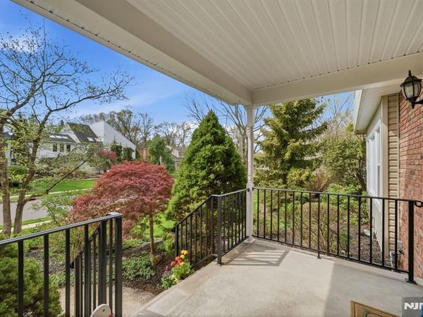 7 Candle Lane, EAST BRUNSWICK, NJ 08816