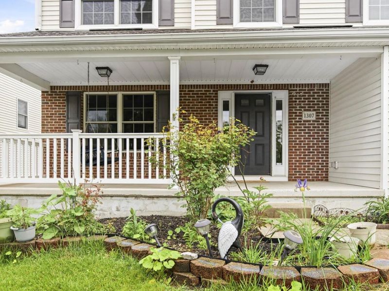 1307 Harold Stewart Parkway, Pataskala, OH 43062 Photo 2