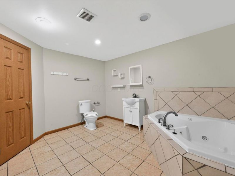 1307 Harold Stewart Parkway, Pataskala, OH 43062 Photo 35