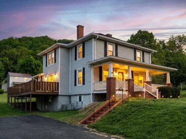 429 BETSY BELL RD, STAUNTON, VA 24401