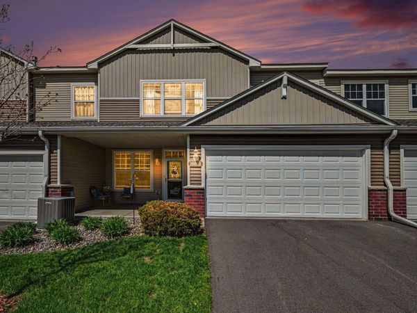 1601 Sumac Circle, Unit B, Carver, MN 55315